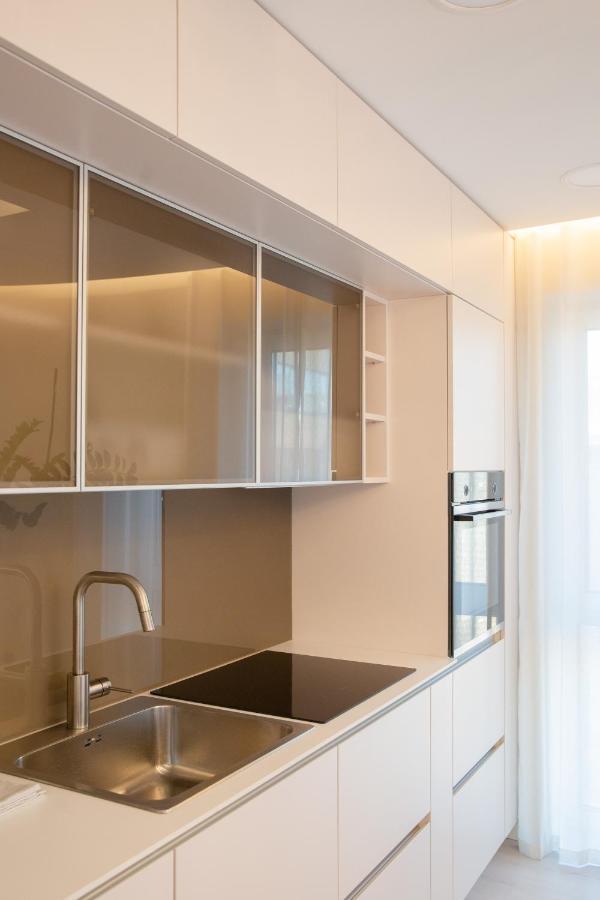 Luxurious Blue&Yellow Apartment In Kaunas Center Dış mekan fotoğraf