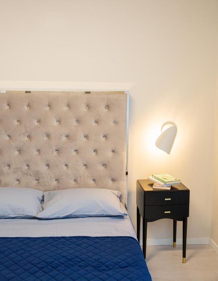 Luxurious Blue&Yellow Apartment In Kaunas Center Dış mekan fotoğraf