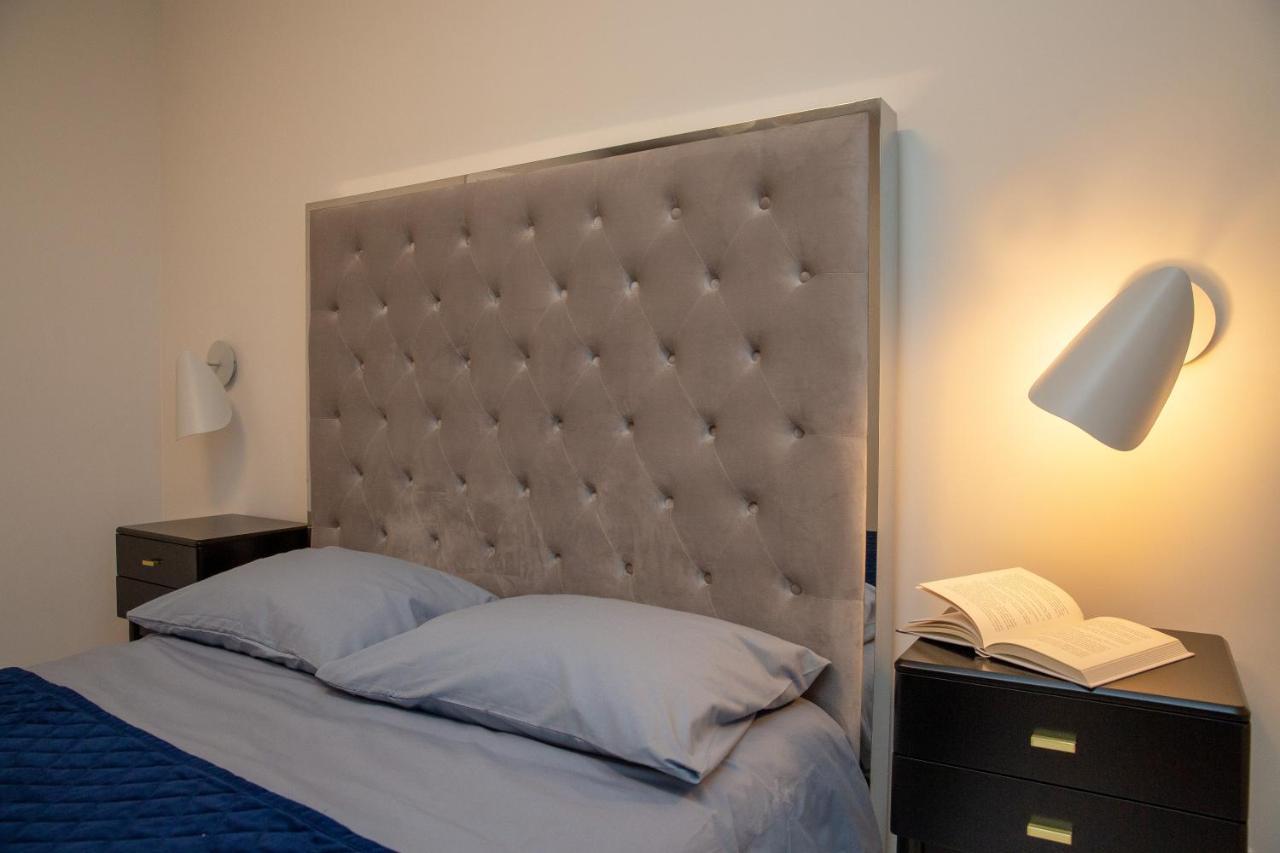 Luxurious Blue&Yellow Apartment In Kaunas Center Dış mekan fotoğraf